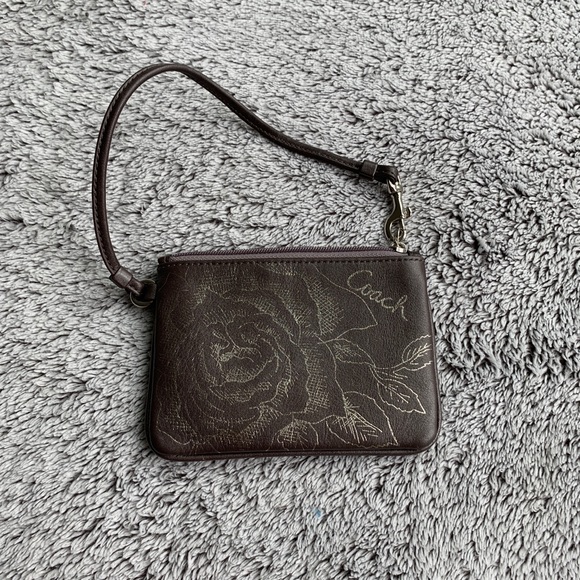 Coach Wristlet w silver floral pattern - Picture 3 of 4